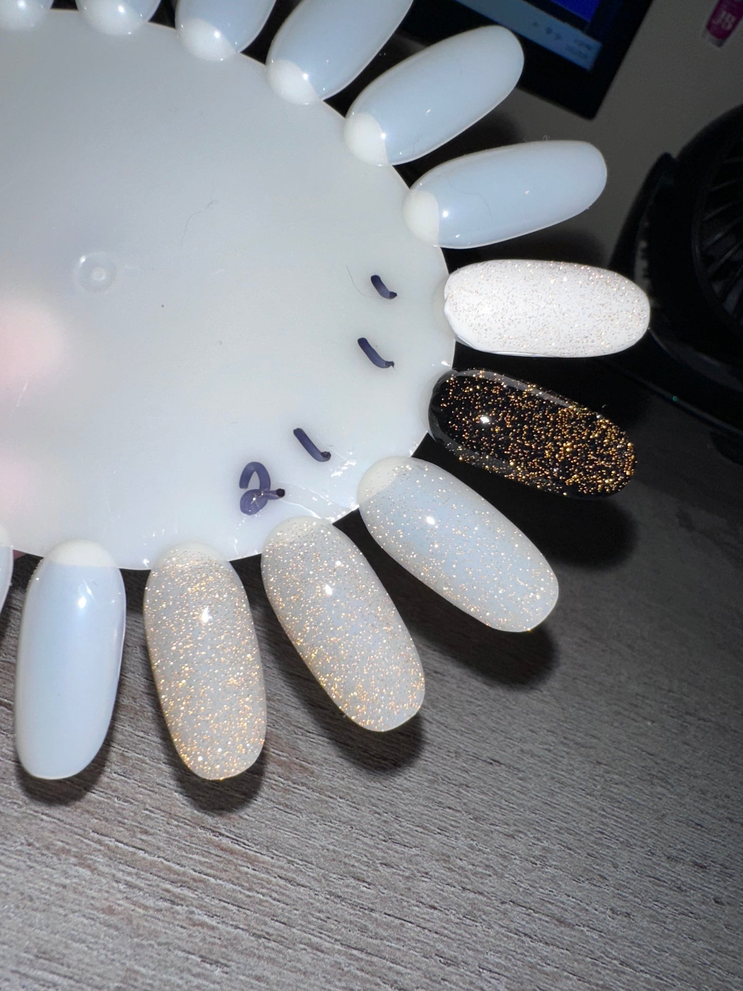 Jewelry (reflective)